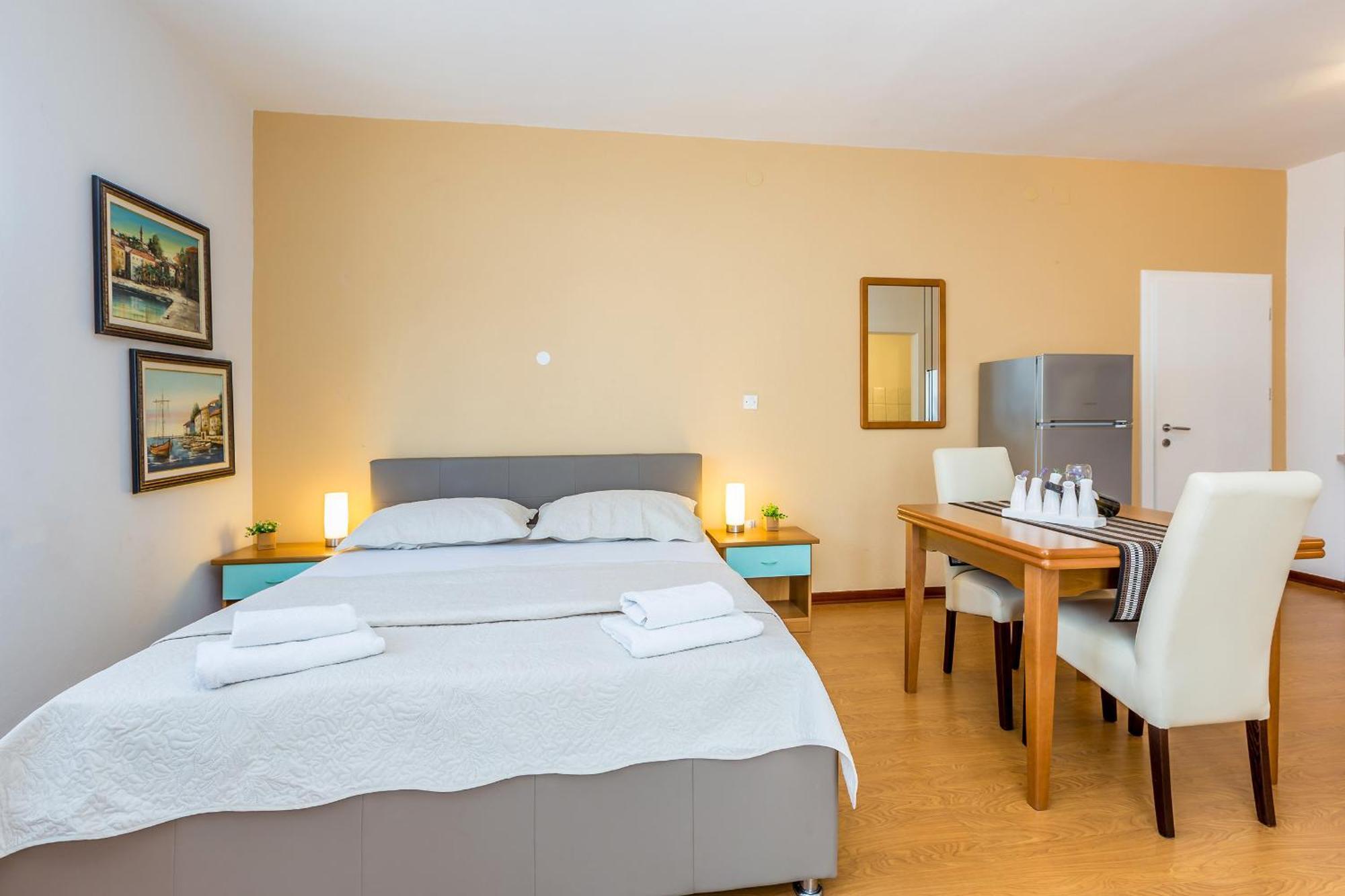 Guest House Antonella Malinska Quarto foto